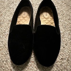 Black velvet barely used Birdies flats